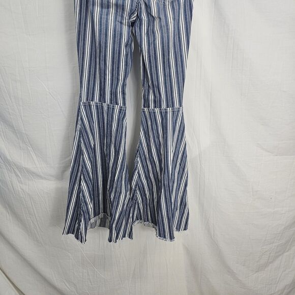 FREE PEOPLE Just Float On Flare Printed Striped Denim Jeans Size 27 Boho - Picture 7 of 8